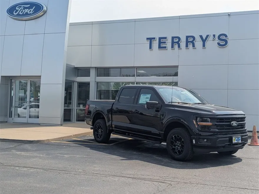 2025 Ford F-150 XLT photo 1