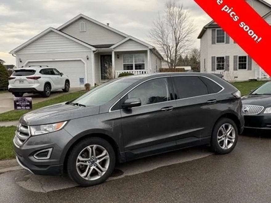 2018 Ford Edge Titanium photo 1