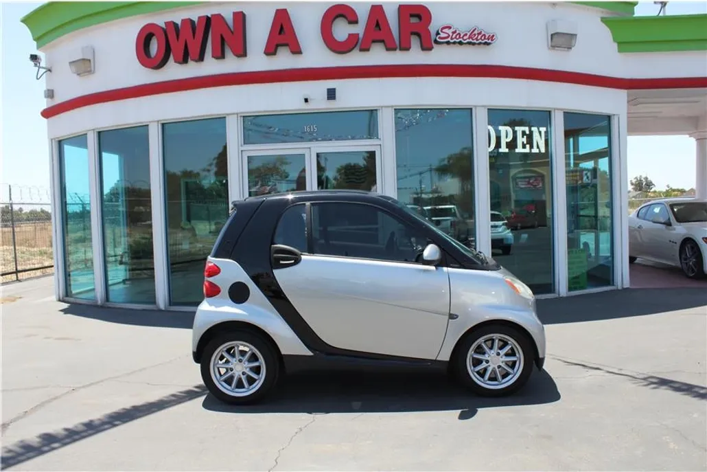 2009 Smart Fortwo photo 1