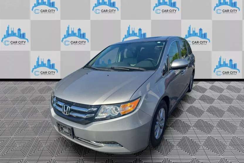 2016 Honda Odyssey photo 1