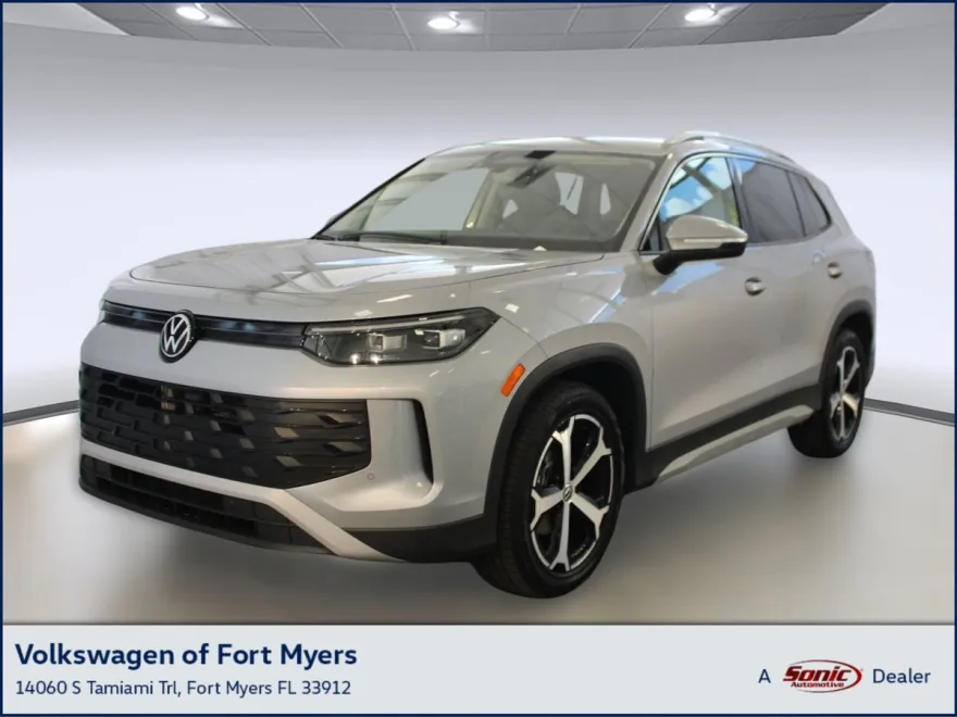 2025 Volkswagen Tiguan SE photo 1