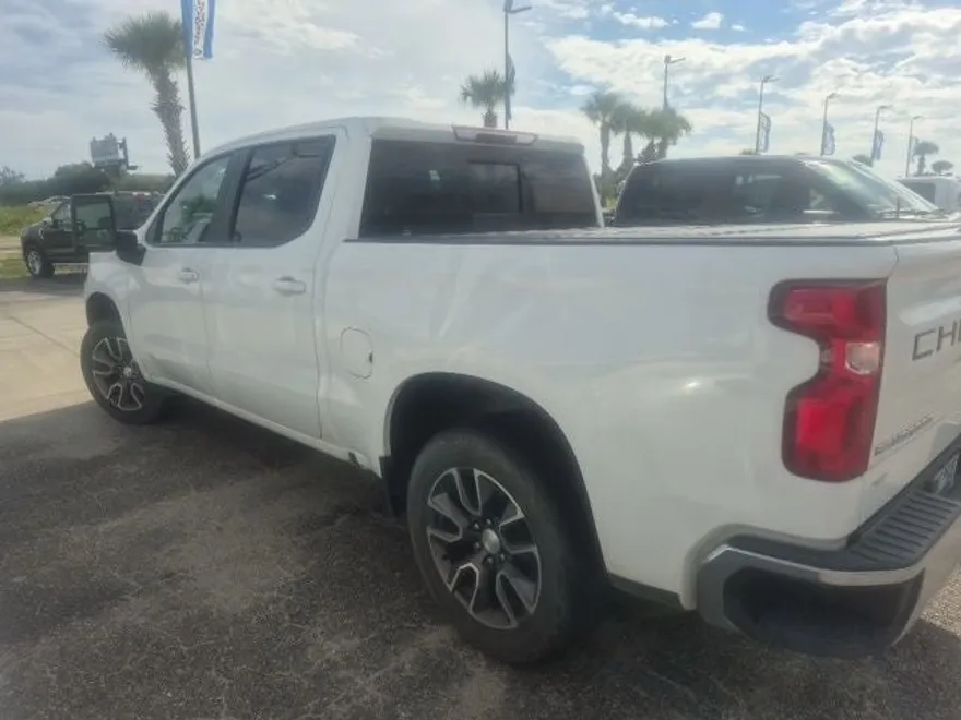 2020 Chevrolet Silverado 1500 LT photo 1