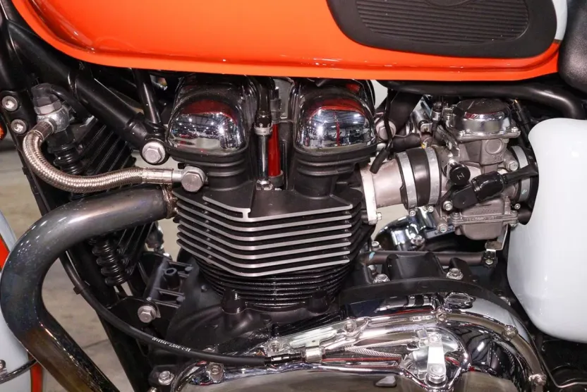 2009 Triumph Bonneville T100 photo 1