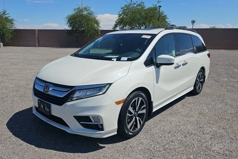 2018 Honda Odyssey Elite photo 1