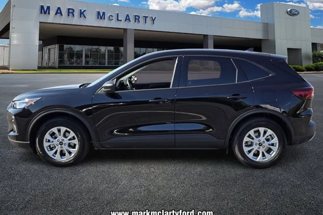 2026 Ford Escape Active photo 1