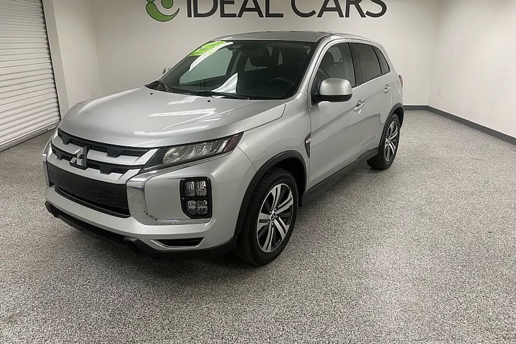 2021 Mitsubishi Outlander Sport LE photo 1