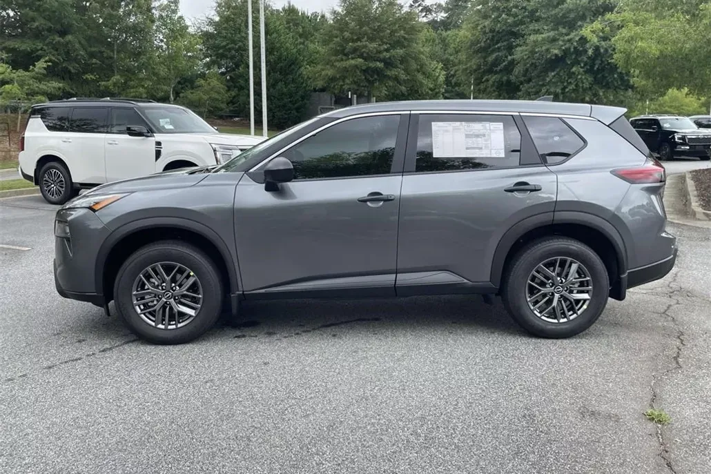 2026 Nissan Rogue S photo 1