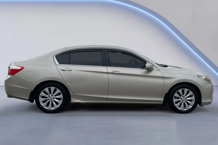 2013 Honda Accord EX photo 1