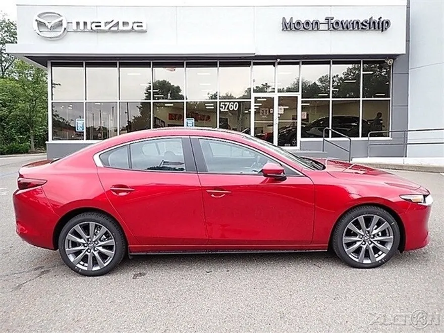 2025 Mazda Mazda3 2.5 s Preferred photo 1