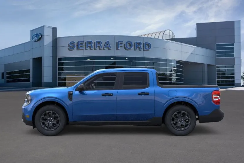 2025 Ford Maverick XLT photo 1