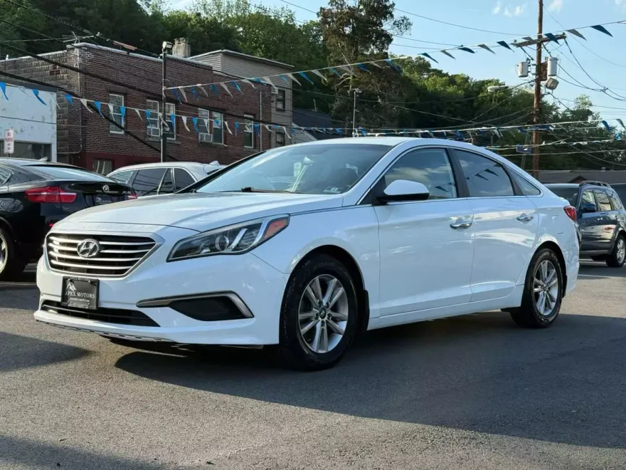 2017 Hyundai Sonata SE Eco photo 1