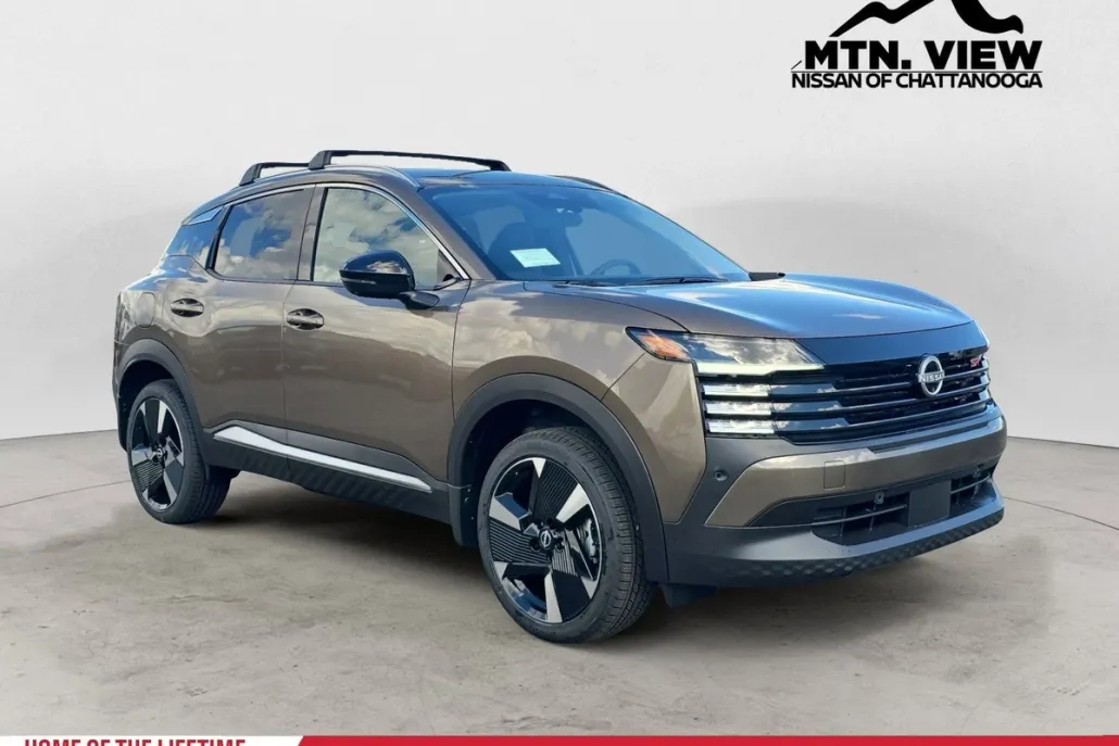 2026 Nissan Kicks SR photo 1