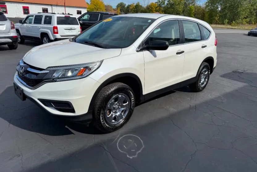 2015 Honda CR-V LX photo 1