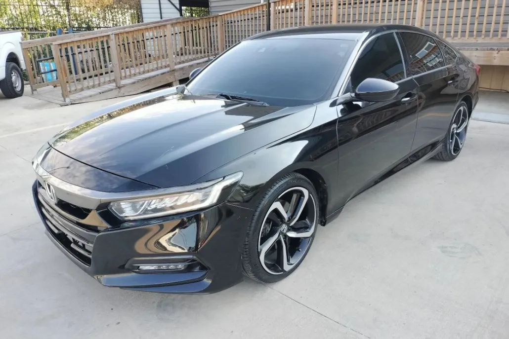 2020 Honda Accord Sport photo 1