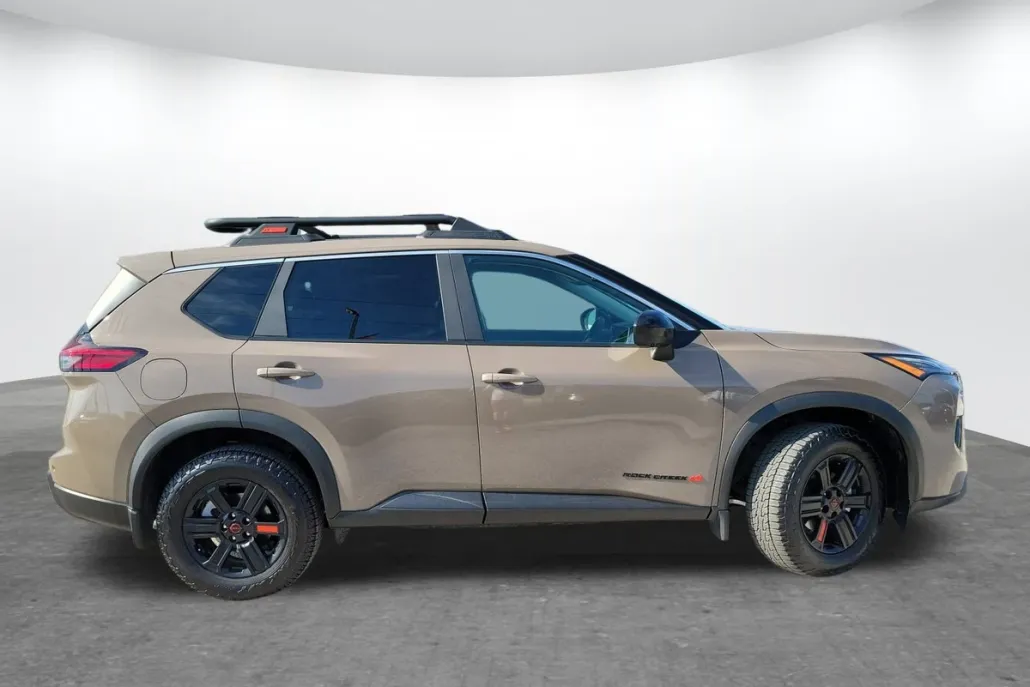 2025 Nissan Rogue photo 1