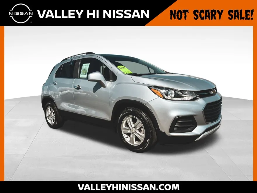 2020 Chevrolet Trax LT photo 1