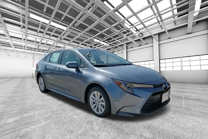 2026 Toyota Corolla LE photo 1