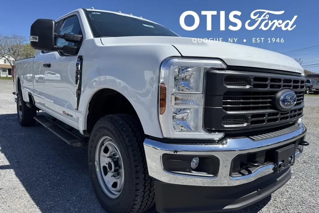 2025 Ford F-350 XL photo 1
