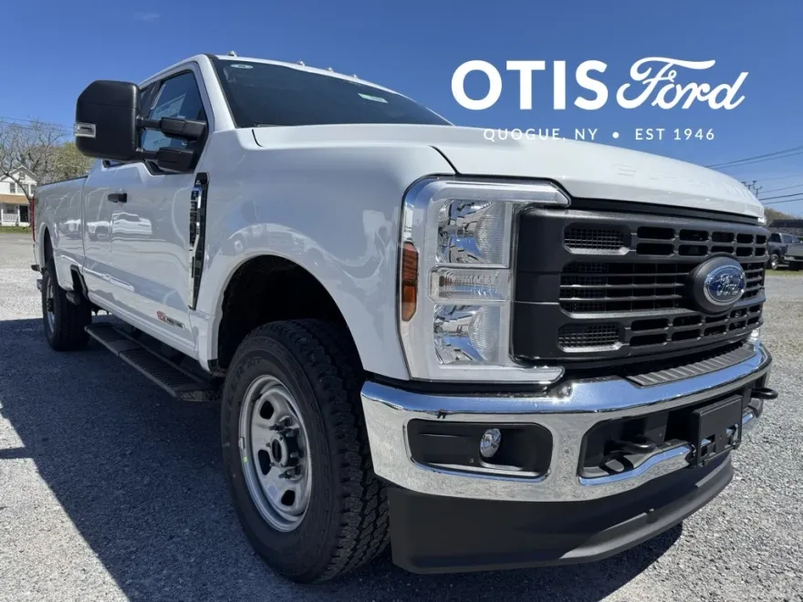 2025 Ford F-350 XL photo 1