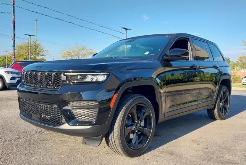 2025 Jeep Grand Cherokee Altitude X photo 1