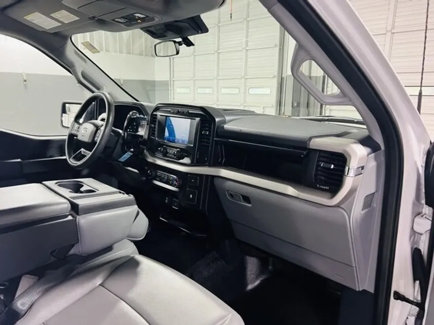2021 Ford F-150 XL photo 1