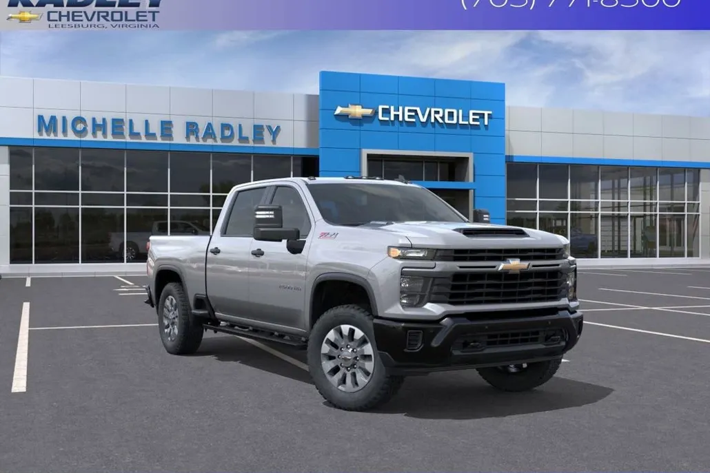 2025 Chevrolet Silverado 2500HD Custom photo 1