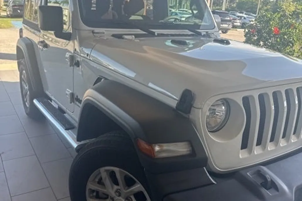 2023 Jeep Wrangler Sport S photo 1