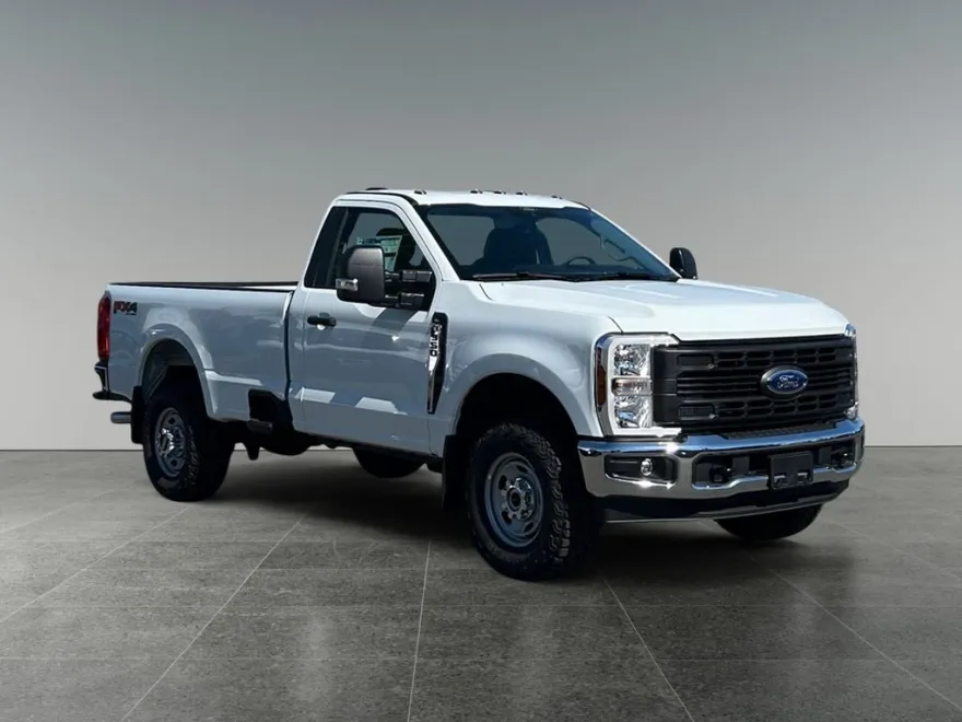 2025 Ford F-350 photo 1