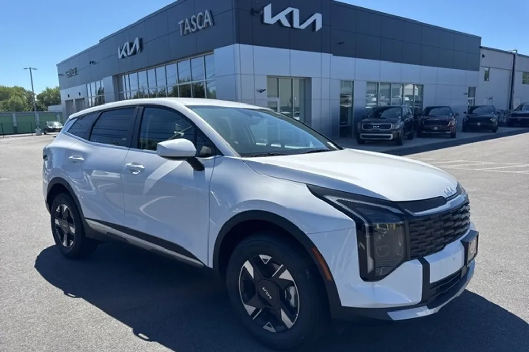 2026 Kia Sportage LX photo 1