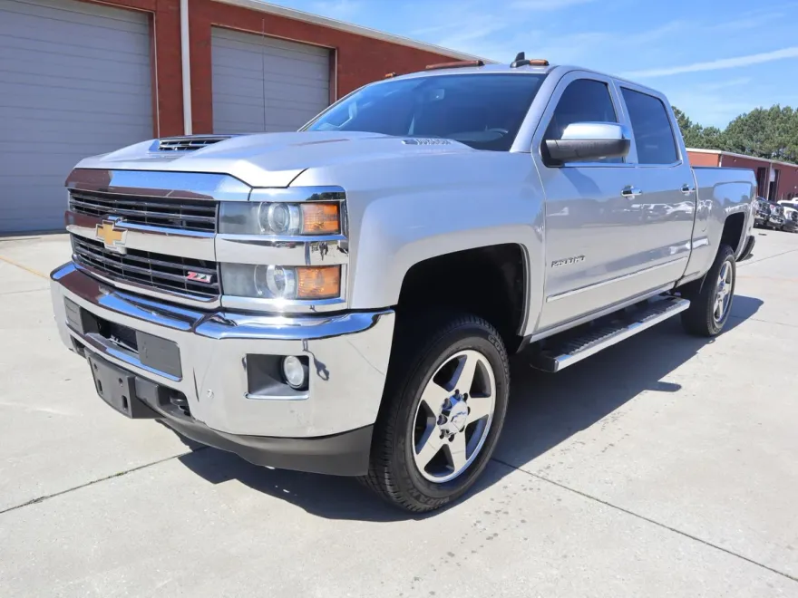 2017 Chevrolet Silverado 2500HD LTZ photo 1
