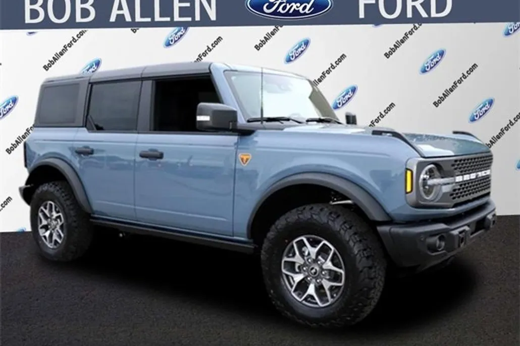 2025 Ford Bronco Badlands photo 1