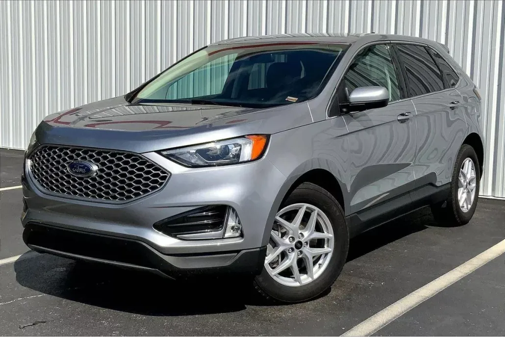 2024 Ford Edge SEL photo 1