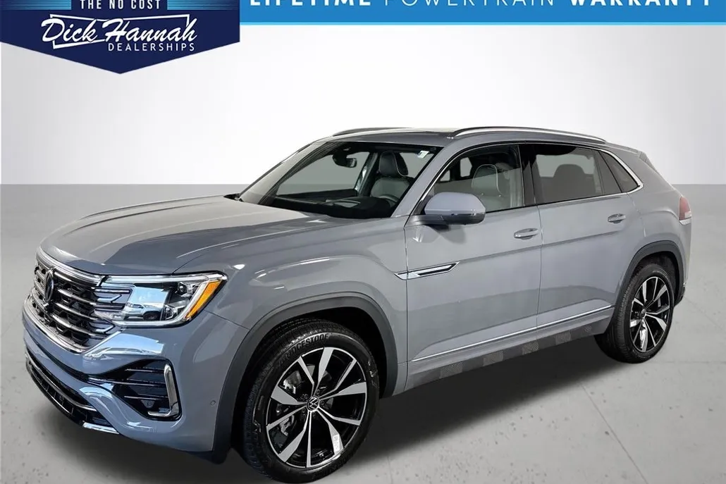 2026 Volkswagen Atlas Cross Sport SEL Premium R-Line photo 1