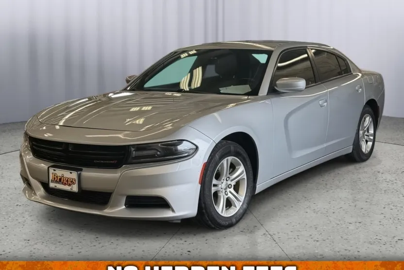 2021 Dodge Charger SXT photo 1