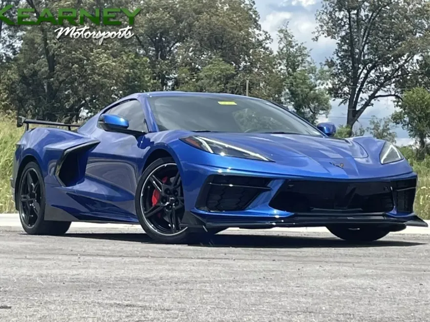 2020 Chevrolet Corvette Stingray 2LT photo 1