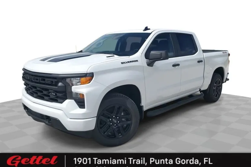 2025 Chevrolet Silverado 1500 Custom photo 1