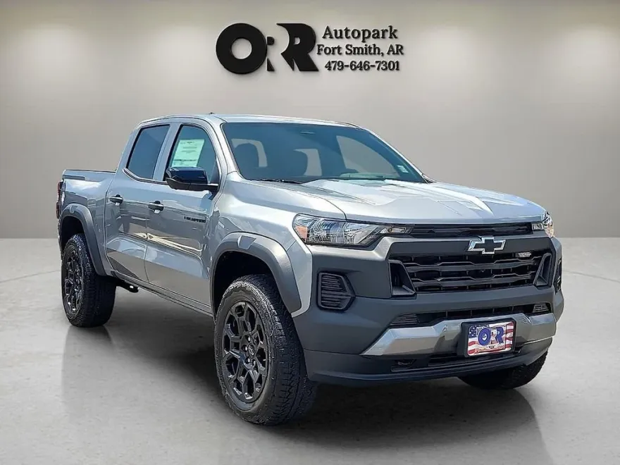 2026 Chevrolet Colorado Trail Boss photo 1