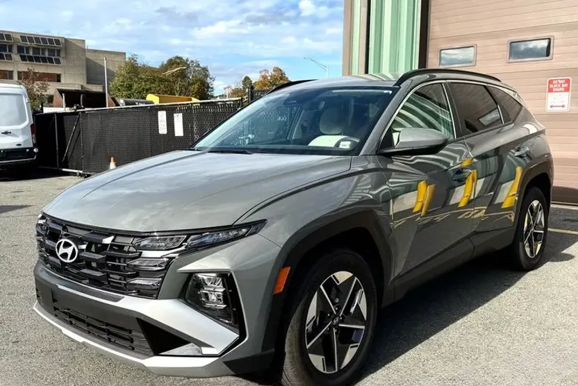 2025 Hyundai Tucson SEL photo 1