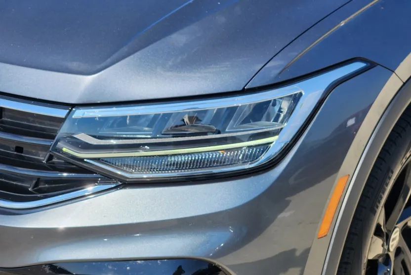 2023 Volkswagen Tiguan SE R-Line Black photo 1