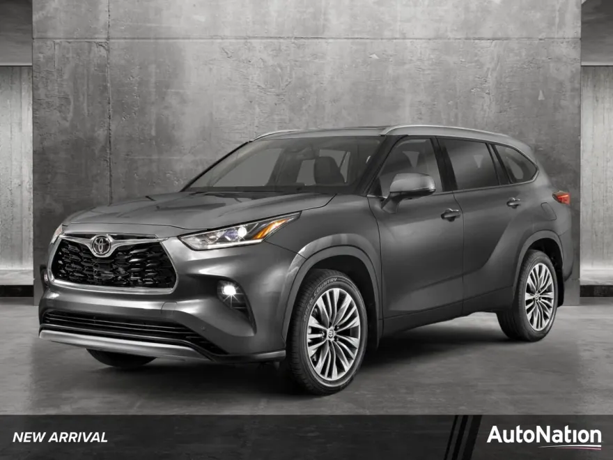 2023 Toyota Highlander XLE photo 1