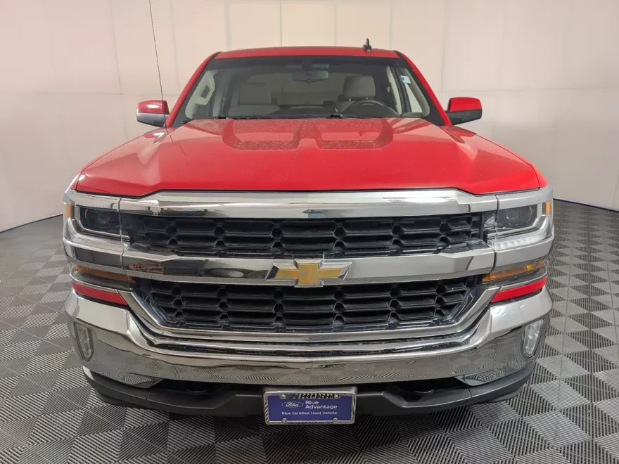 2018 Chevrolet Silverado 1500 LT photo 1