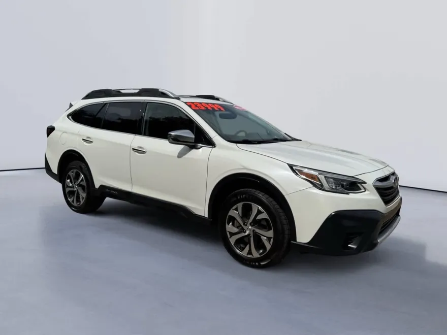 2020 Subaru Outback Touring XT photo 1