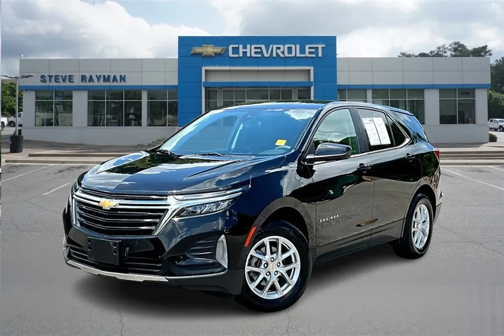 2023 Chevrolet Equinox LT photo 1