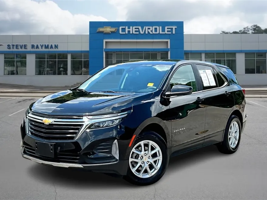 2023 Chevrolet Equinox LT photo 1