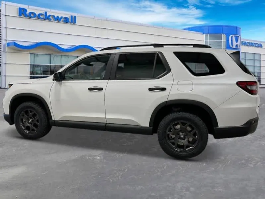 2025 Honda Pilot TrailSport photo 1