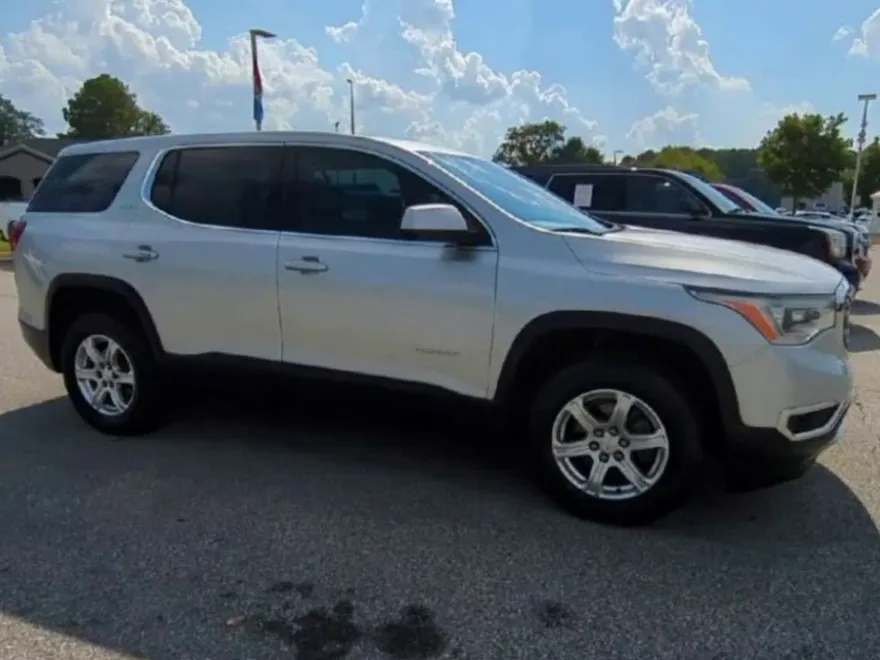 2018 Gmc Acadia SLE photo 1