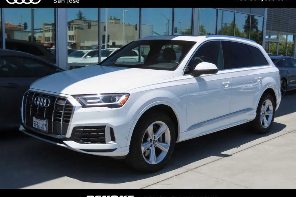 2023 Audi Q7 45 Premium Plus photo 1