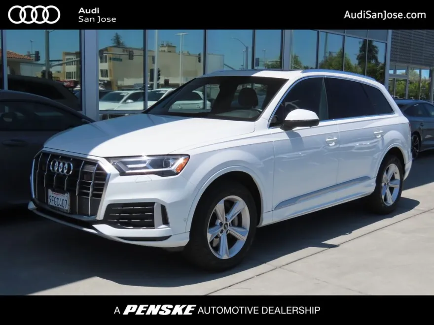 2023 Audi Q7 45 Premium Plus photo 1