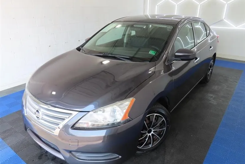 2014 Nissan Sentra SV photo 1