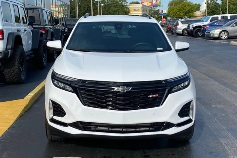 2024 Chevrolet Equinox RS photo 1
